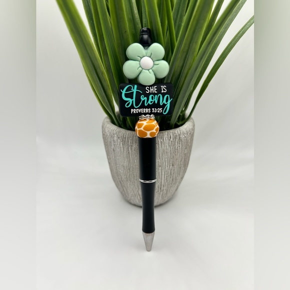 She is strong 🌸✨ Beaded Pen - Picture 2 of 2